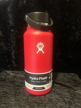 Hydro Flask Wide Mouth Water Bottle - Bright Red with Black Lid